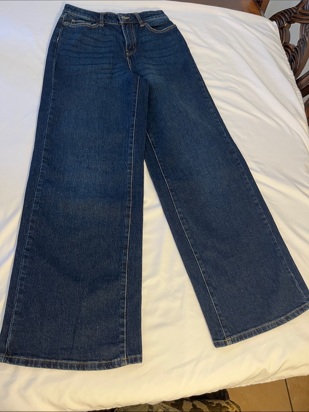 High-Rise Wide-Leg Jeans in Dark Blue